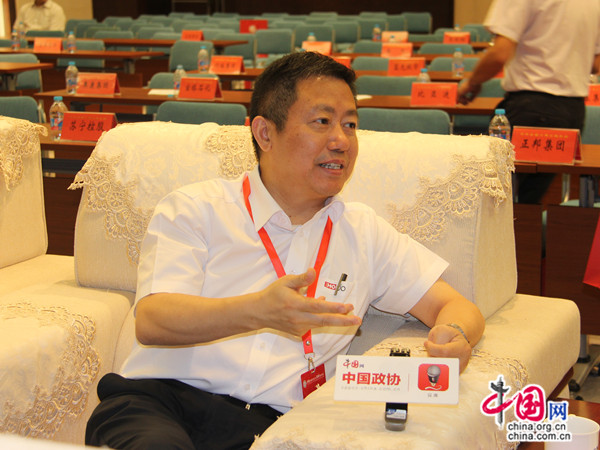 紅豆為什么贏？看周氏三代從手工作坊到國(guó)際布局